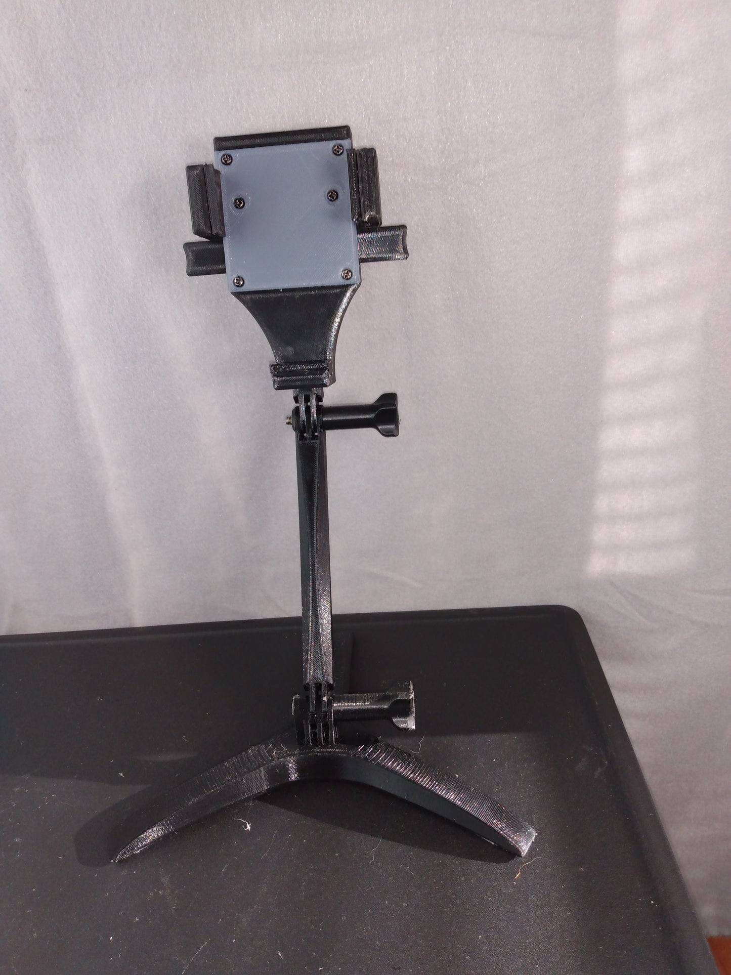 Desktop Vertical Cell Phone Stand - Accessory Kit