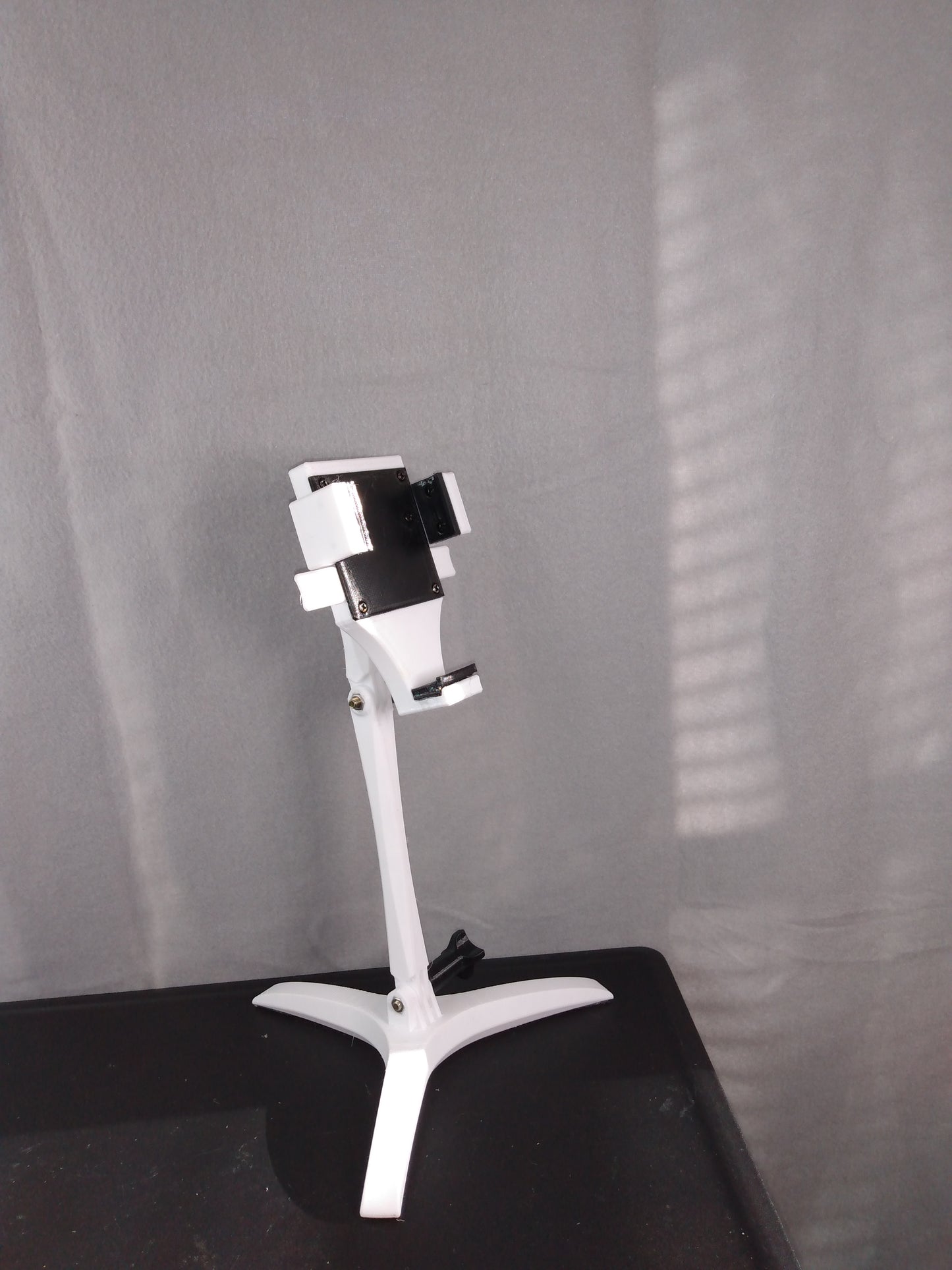 Desktop Vertical Cell Phone Stand - Accessory Kit